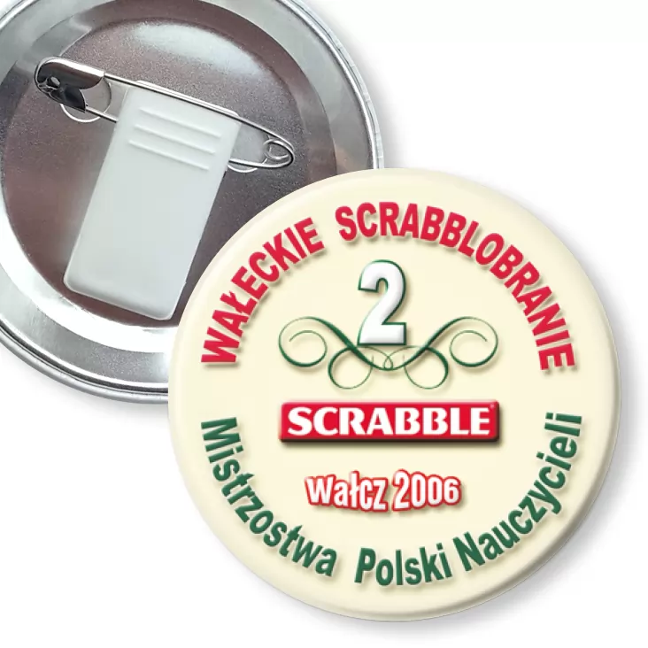 przypinka z żabką i agrafką Mistrzostwa Polski Nauczycieli - Scrabble 2006
